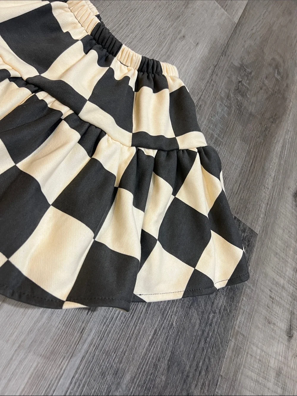 Minimalist Folk Co. checkered skirt size 8Y - Picture 2 of 7